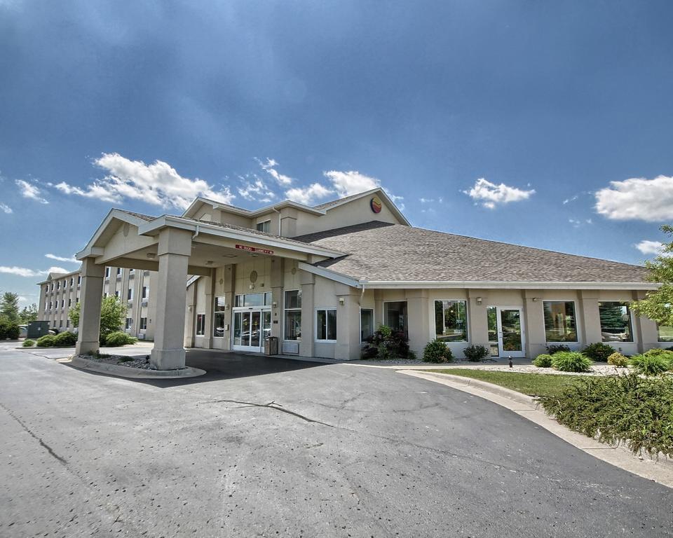 Comfort Inn & Suites Dimondale - Lansing Экстерьер фото