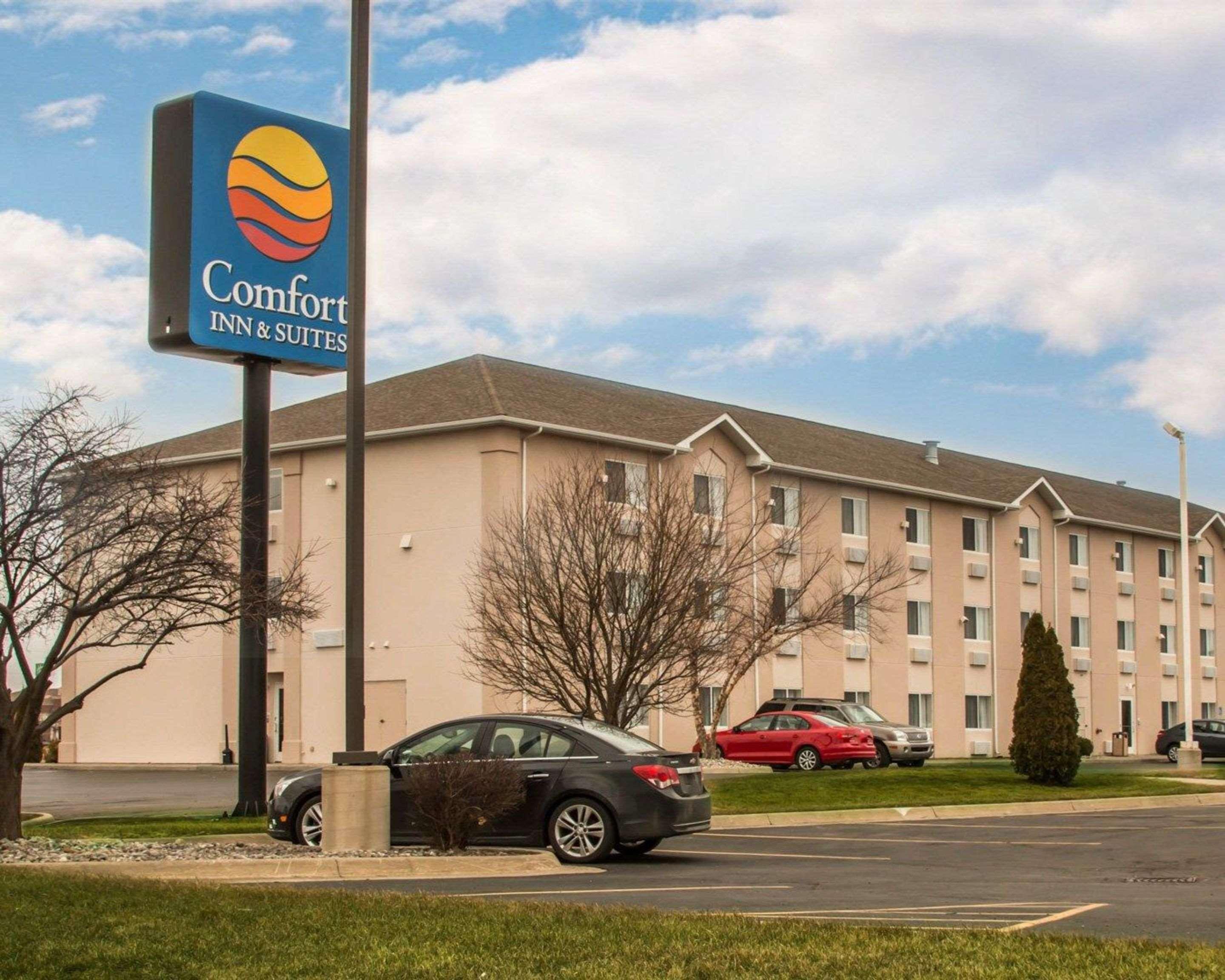 Comfort Inn & Suites Dimondale - Lansing Экстерьер фото